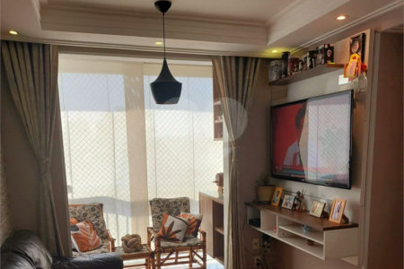 Apartamento de 2 quartos à venda no Parque Edu Chaves
