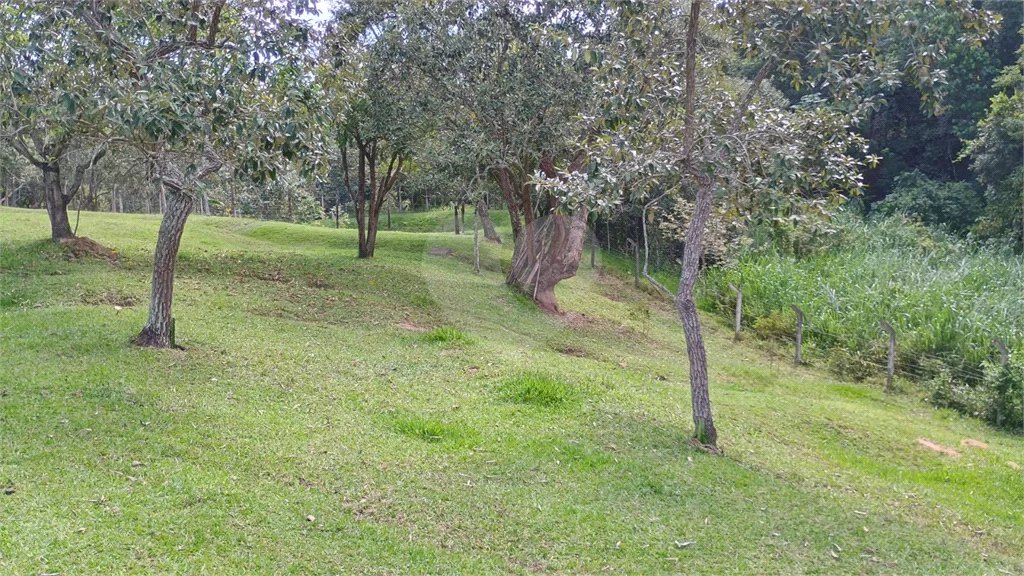 Chácara à venda na cidade de São Pedro - SP no bairro Vertentes das Águas - Refúgio Natural a 30 Minutos de Piracicaba - 5.000 m2