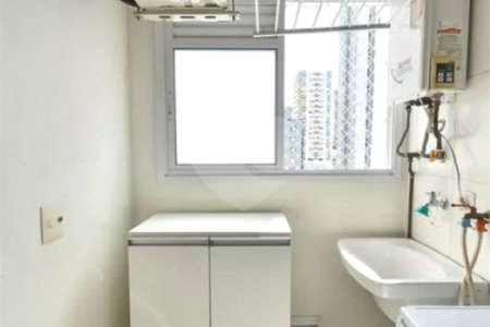 Apartamento no Ipiranga de 94m2 com 2 dorms, 1 suíte, 3 banheiros, 2 vagas. Estuda permuta.