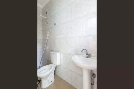 Sobrado com 200m², 3 dormitórios, sendo 1 suíte, 6 vagas, à venda na Vila Matilde