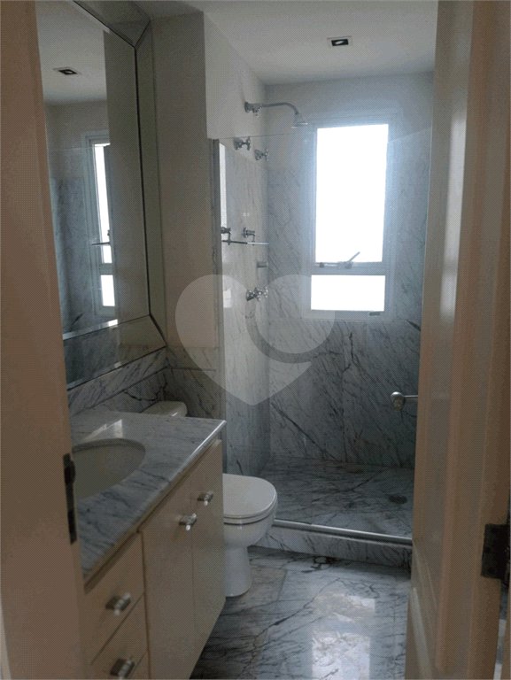 Apartamento a venda com 252 m² no Campo belo.