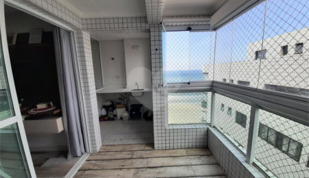 Apartamento à venda com 2 quartos, sendo 1 suíte,  no Centro, Mongaguá, SP