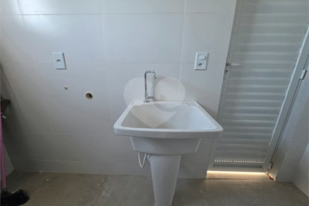 Casa em condomínio à venda com 3 quartos, sendo 1 suíte,  em Ogiva, Cabo Frio, RJ