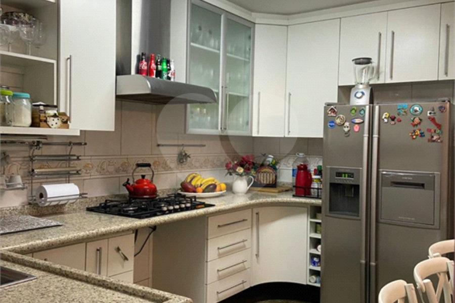 Sobrado à venda com 4 quartos, sendo 1 suíte, em Tremembé, São Paulo, SP