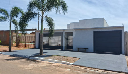 Casa à venda com 3 quartos, sendo 2 suítes,  em Ipê, Três Lagoas, MS