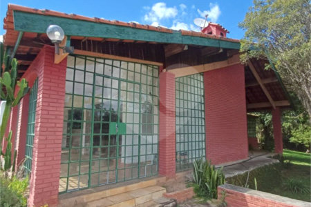 Chácara à venda com 3 quartos, sendo 1 suíte,  em Do Carmo (canguera), São Roque, SP