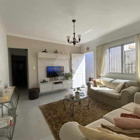 Sobrado à venda com 3 quartos, sendo 1 suíte,  em Vila Ipojuca, São Paulo, SP