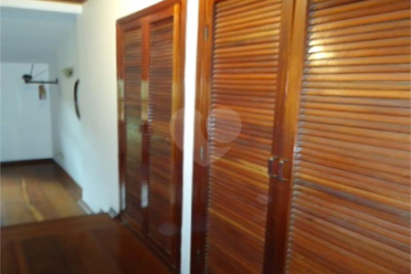 Sobrado à venda ou para alugar com 2 suítes em Paraisópolis, São Paulo, SP
