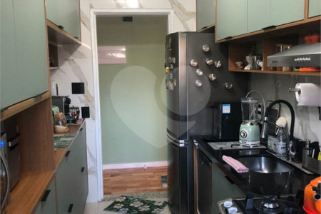 Apartamento à venda com 3 quartos, sendo 1 suíte, em Jardim Mariliza, São Paulo, SP