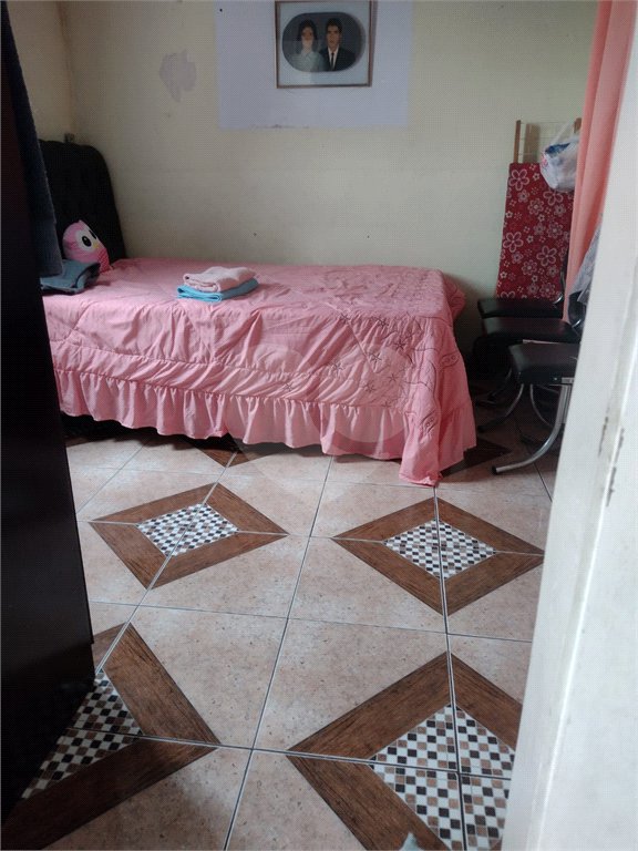 Casa à venda com 3 quartos, sendo 1 suíte, em Taba Marajoara, Suzano, SP