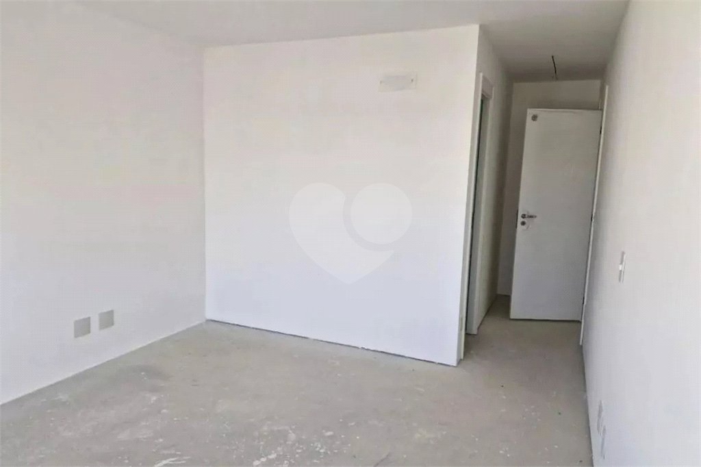 Apartamento à venda com 3 suítes em Sumarezinho, São Paulo, SP