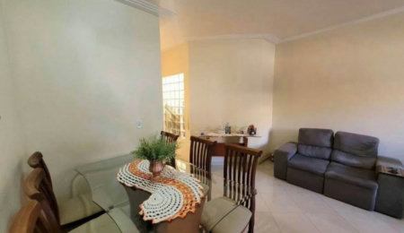 Casa à venda com 3 quartos, sendo 1 suíte,  em Jardim Nossa Senhora da Penha, Hortolândia, SP
