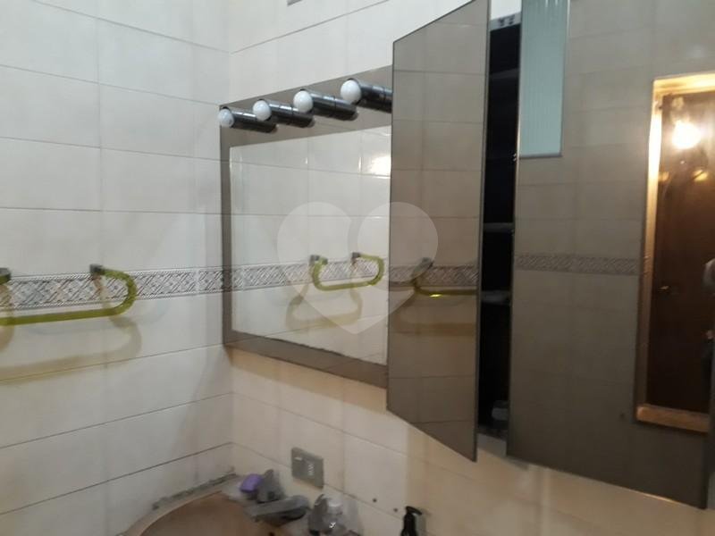 Sobrado à venda com 4 quartos em Brooklin Paulista, São Paulo, SP