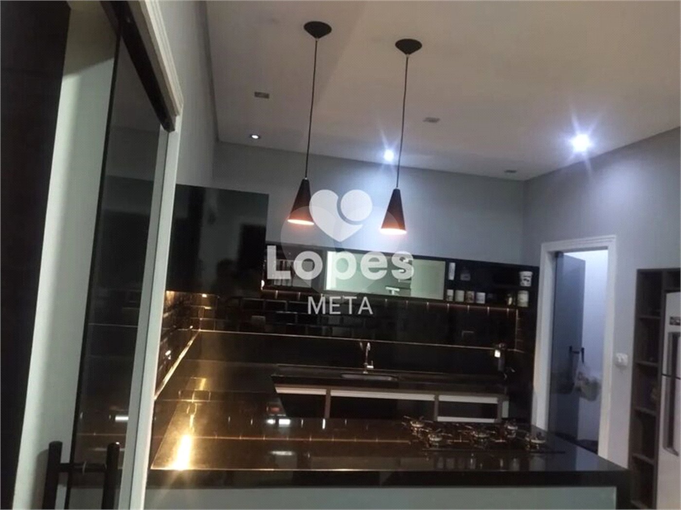 Casa à venda com 3 quartos, sendo 2 suítes, em Jardim Santa Júlia, São José dos Campos, SP