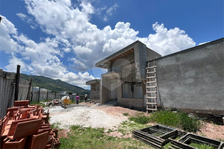 Casa à venda com 4 suítes no condomínio Itapora, Atibaia - SP