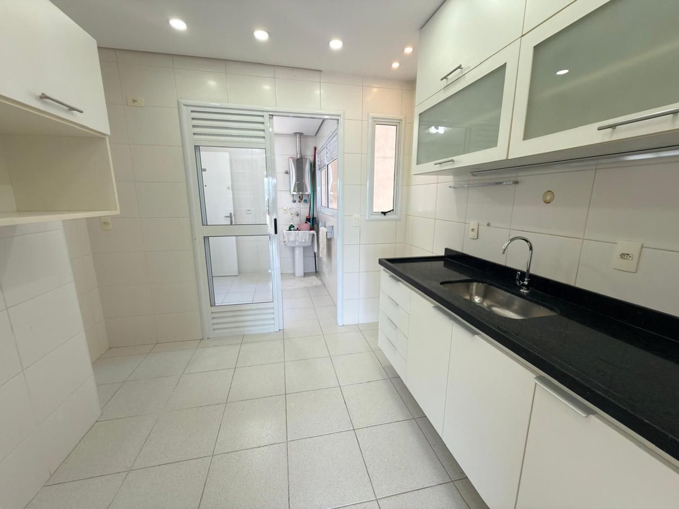 Apartamento com 3 dormitórios à venda, 80 m² por R$ 890.000,00 - Gonzaga - Santos/SP