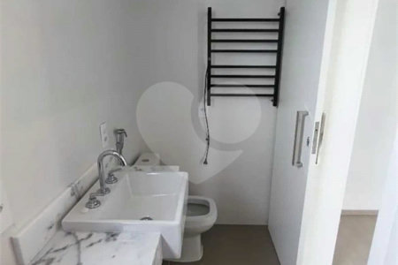 Apartamento à venda com 3 suítes em Parque Campolim, Sorocaba, SP