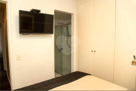 Apartamento à venda com 3 quartos, sendo 1 suíte, em Brooklin Paulista, São Paulo, SP