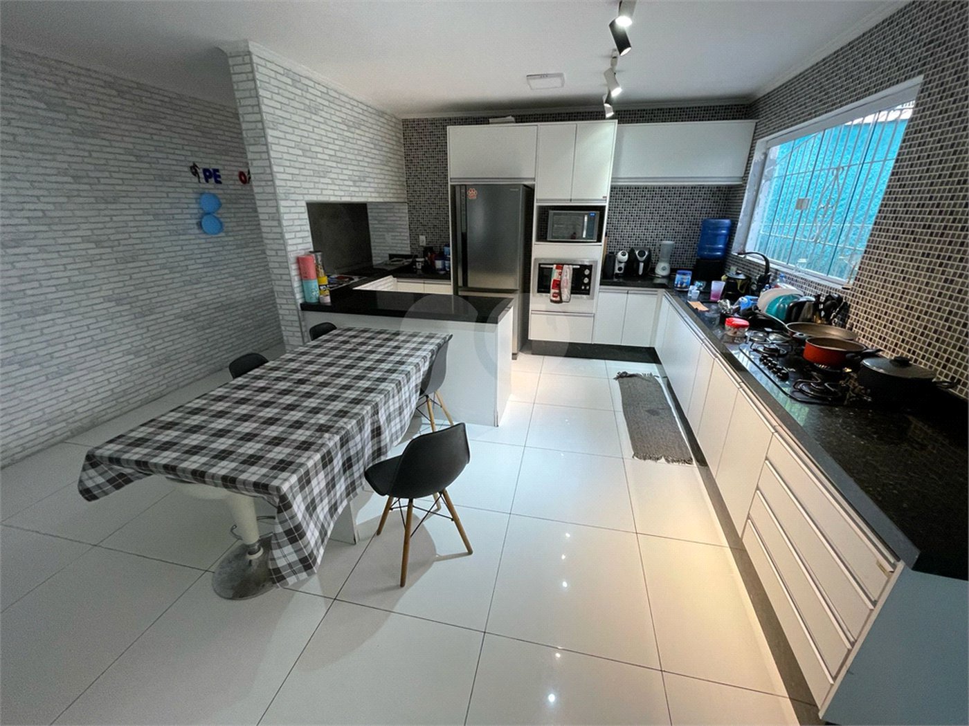 Casa à venda com 3 quartos, sendo 1 suíte, em Vila Júlia, Poá, SP