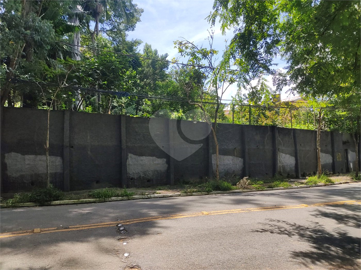 Terreno à venda em Jardim Petrópolis, São Paulo, SP