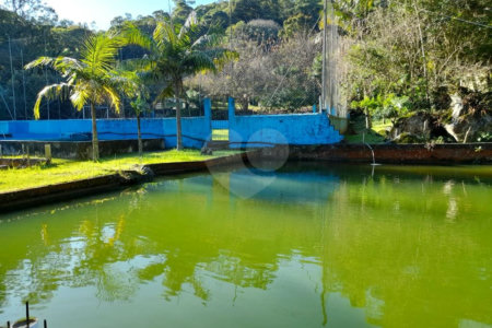 Sítio à venda com 4 quartos no Centro, Nazaré Paulista, SP