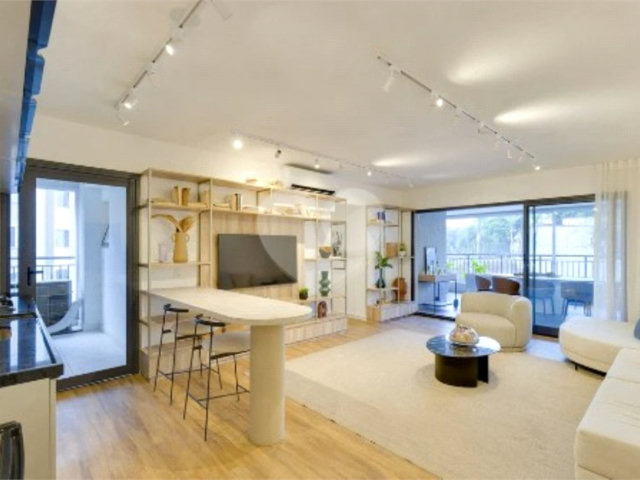 Apartamento à venda com 3 suítes em Jardim Marajoara, São Paulo, SP