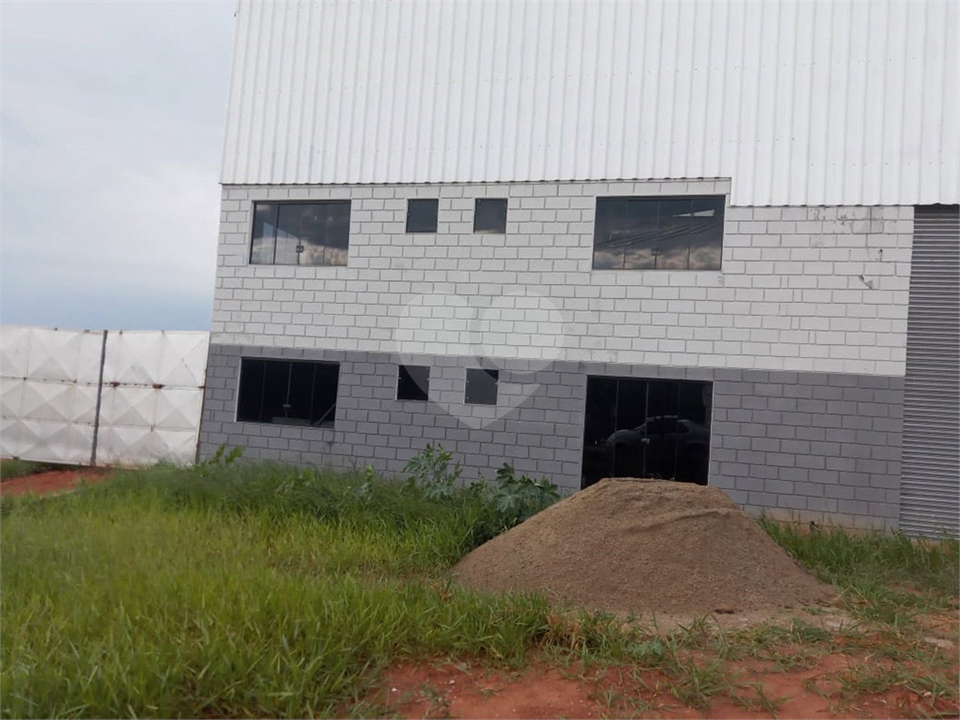 Galpão de 1200 m ² novos para locação em Nazaré Paulista/ Atibaia
