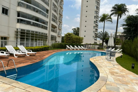 Apartamento à venda com 3 suítes em Vila Andrade, São Paulo, SP