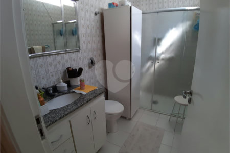 Casa à venda com 3 quartos, sendo 1 suíte, em Jardim Leonor Mendes de Barros, São Paulo, SP