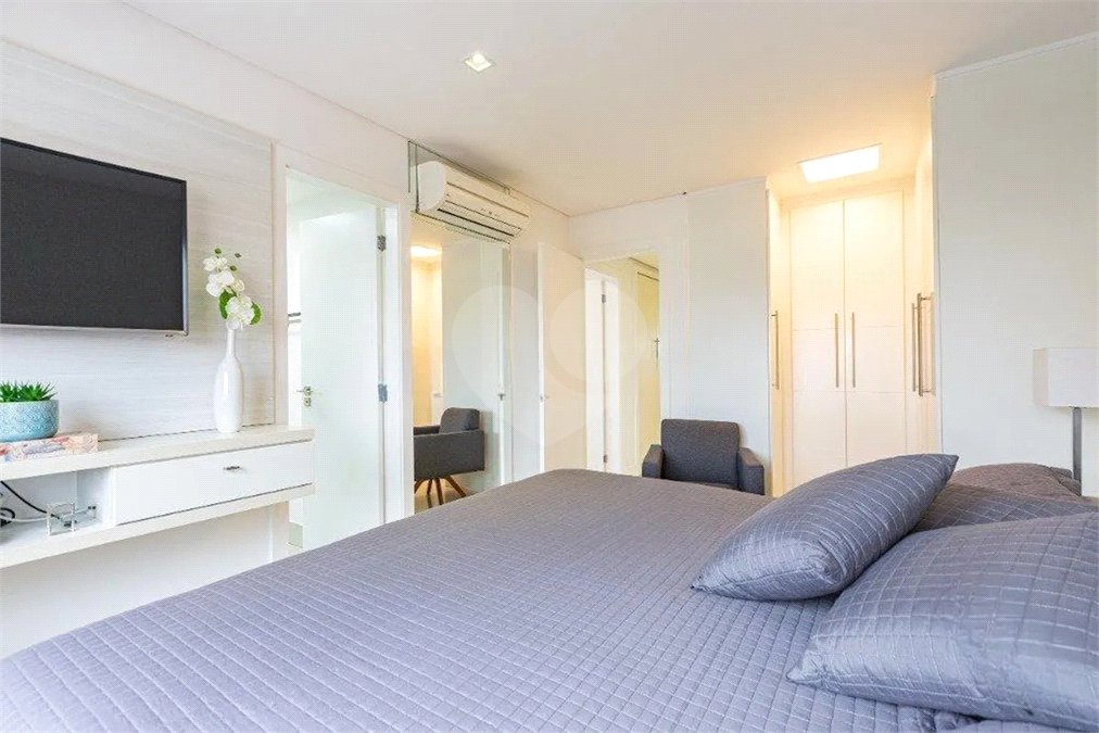 Apartamento à venda com 3 suítes em Vila Romana, São Paulo, SP