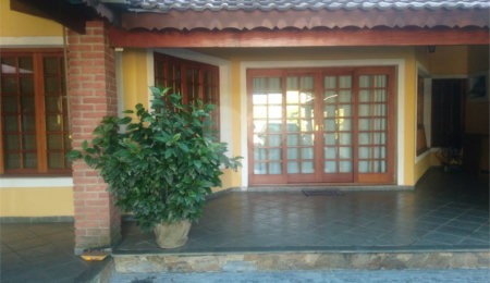 Chácara à venda com 4 suítes em Jundiaizinho (terra Preta), Mairiporã, SP
