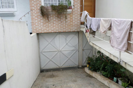 Casa à venda com 2 suítes em Vila Morse, São Paulo, SP