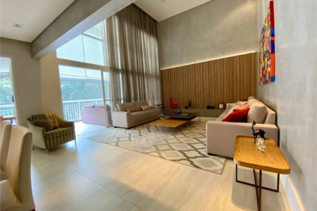 Apartamento à venda com 3 suítes em Vila Suzana, São Paulo, SP