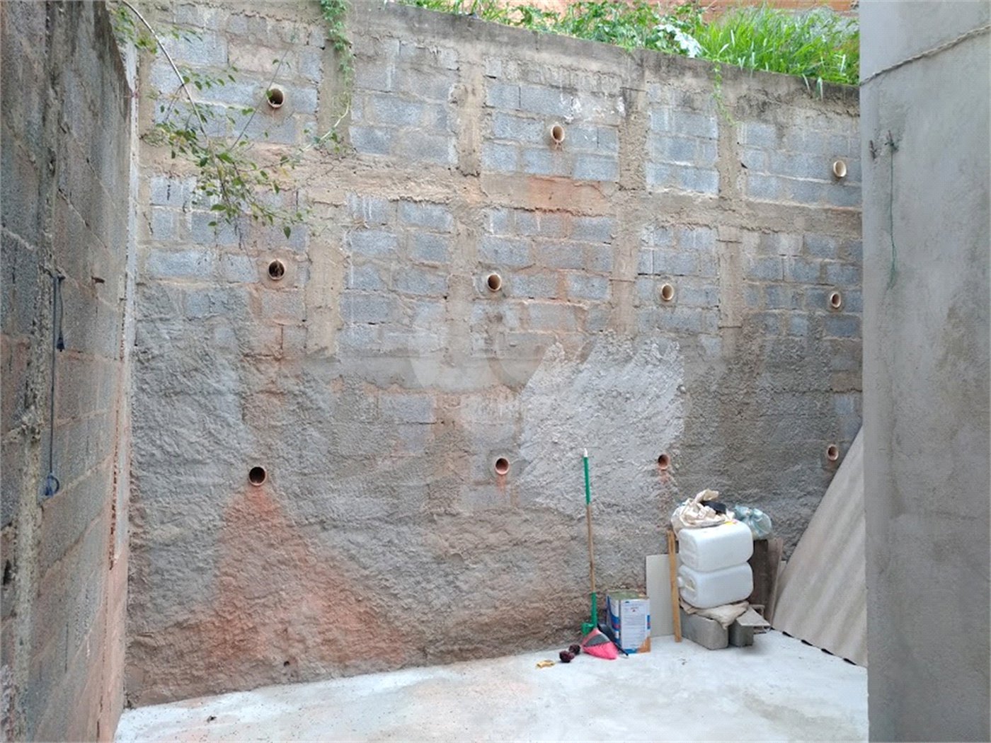 Sobrado à venda com 2 suítes em Jardim Maristela, Atibaia, SP