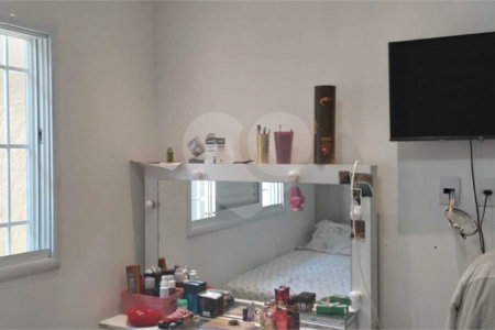 Casa à venda com 3 quartos, sendo 1 suíte, em Santa Cândida, Vinhedo, SP