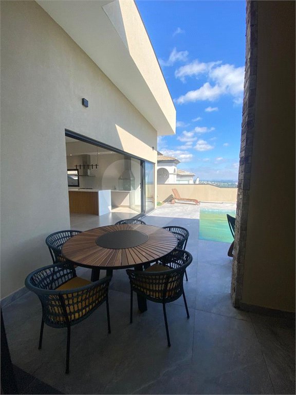 Casa à venda com 4 suítes no condomínio Campo de Toscana, Vinhedo - SP