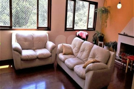 Casa à venda com 4 quartos, sendo 2 suítes,  em Jardim Olympia, São Paulo, SP