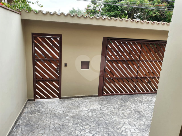 Sobrado à venda com 3 quartos, sendo 1 suíte,  em Brooklin, São Paulo, SP