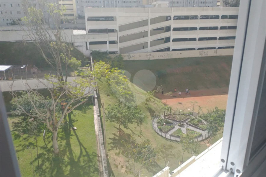 APARTAMENTO COM DOIS DORMITÓRIOS E UMA VAGA NA RAIMUNDO PEREIRA DE MAGALHÃES.
