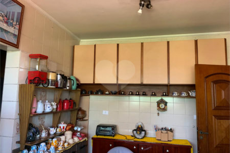 Sobrado à venda ou para alugar com 5 quartos, sendo 4 suítes, em Chácara Monte Alegre, São Paulo, SP