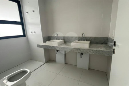 Apartamento à venda com 4 quartos, sendo 2 suítes, em Chácara Santo Antônio (zona Sul), São Paulo, SP