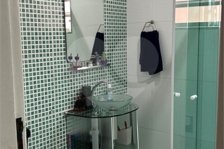 Sobrado à venda com 3 quartos, sendo 2 suítes,  em Vila Lúcia, Poá, SP