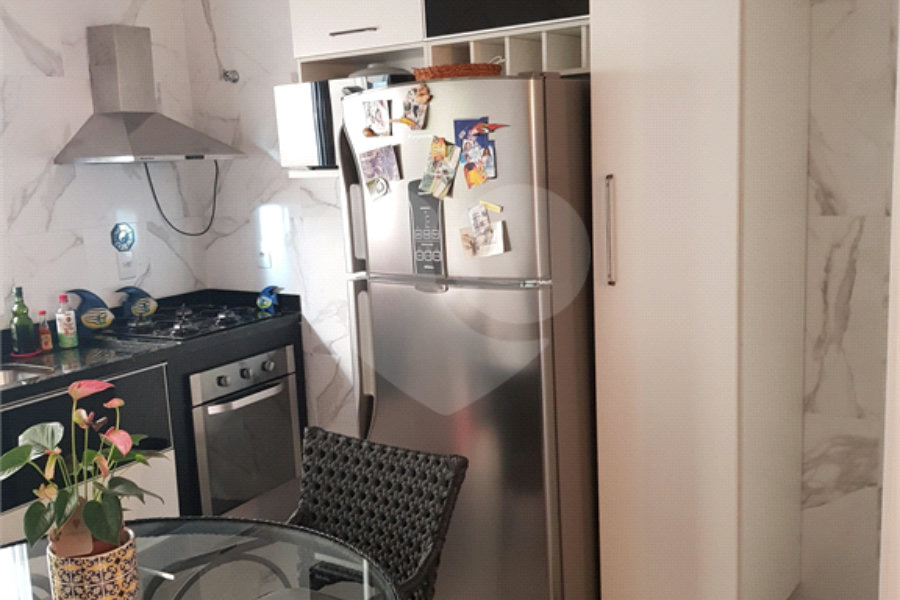 Casa à venda com 3 suítes no condomínio Residencial Mattos, São Paulo - SP