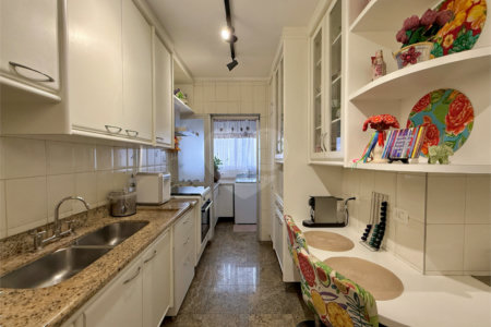 Apartamento à venda com 3 suítes em Campo Belo, São Paulo, SP
