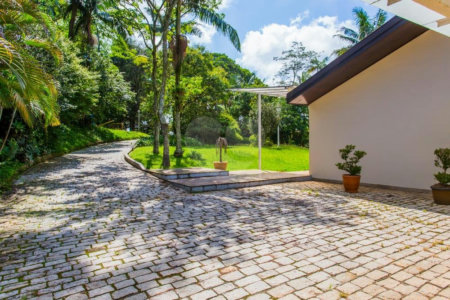 Casa para alugar com 4 suítes no condomínio Chácara Flora, São Paulo - SP