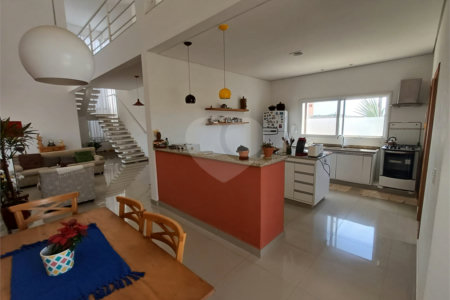 Sobrado à venda com 3 quartos, sendo 1 suíte, em Jardim Solar do Bosque, Sorocaba, SP