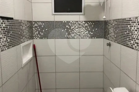 Casa à venda com 3 quartos, sendo 1 suíte, em Jardim Santa Júlia, São José dos Campos, SP