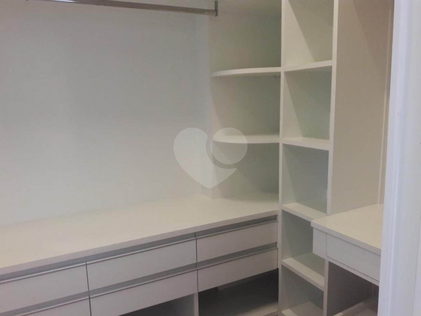 Apartamento à venda com 3 suítes em Santa Cecília, São Paulo, SP