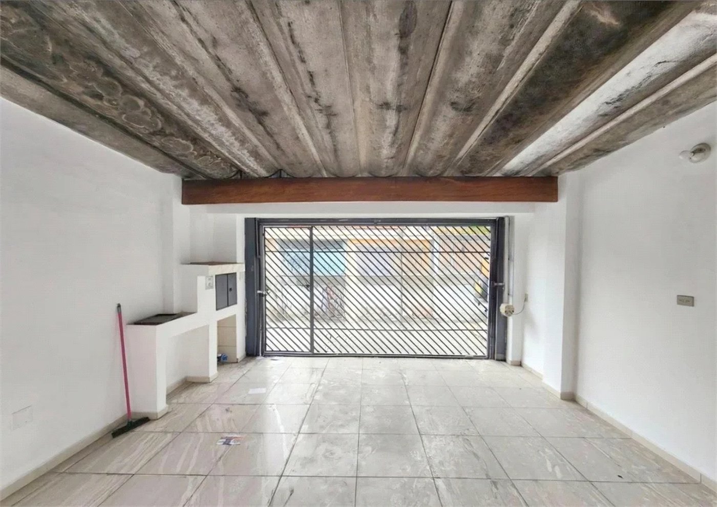 Casa à venda com 3 quartos, sendo 1 suíte,  em Jardim Celeste, São Paulo, SP