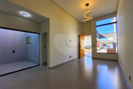 Casa à venda com 3 quartos, sendo 1 suíte, no condomínio Horto Florestal Villagio, Sorocaba - SP